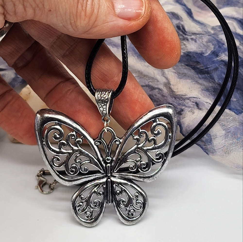 Reserved for Ms.Suzanne ❤️ Silver Pendant Classic Necklace Butterfly